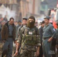 Продължават боевете в дипломатическия квартал в Кабул