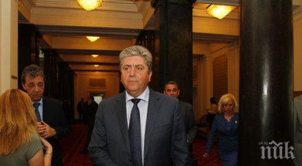 лидерът абв георги първанов пристигна парламента