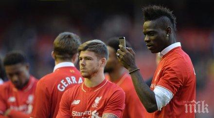 балотели остава ливърпул