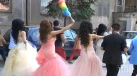 абитуриенски бал чудо приказ столипиново зрелостнички кършиха тела улиците пловдив съпровода саксофон снимки видео