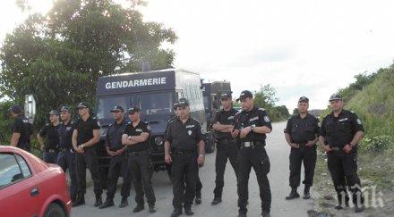 жандармерия охранява гетото гърмен помиряване