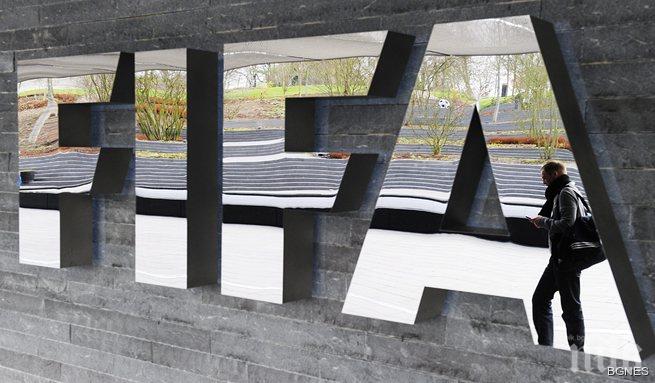 Извънредно! Арестуваха високопоставени чиновници на ФИФА в Цюрих