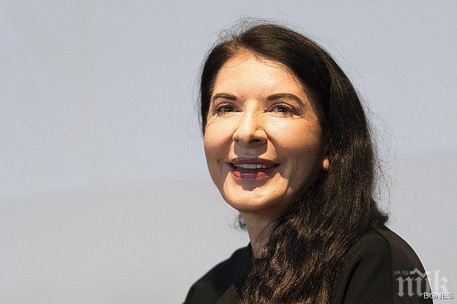 Марина Абрамович се извини на Джей Зи