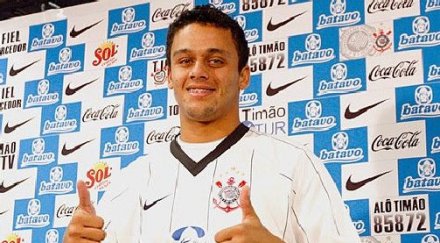 цска подписва бразилски полузащитник