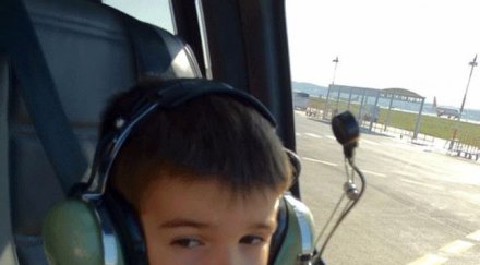 синът алисия стана пилот