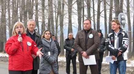 цачева компрометирана депутатка заглушават зелен протест