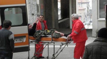 ранен глиган разкъса крака ловец