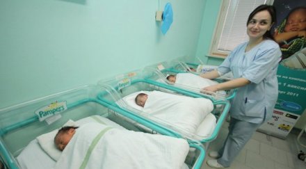 чудо две жени станаха майки два 2012