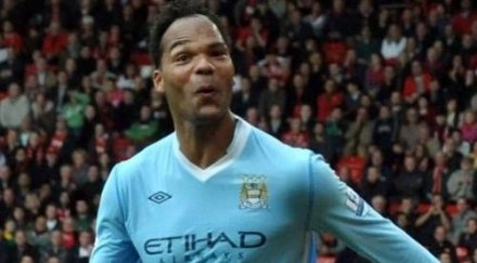 манчестър сити продава джулиън лескът