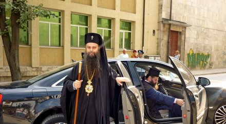 дядо николай литургия януари