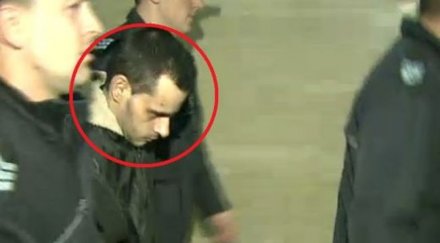 вижте шизофреника блъснал жена влака метрото