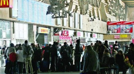 свободни места влаковете сутринта