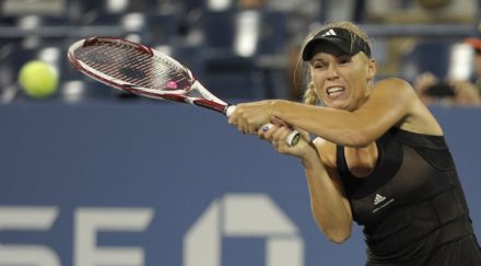 каролин вожняцки фука годежен пръстен