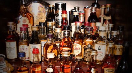 шведски клуб лекува полузащитник алкохолизъм