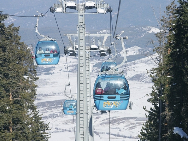 Управляващите подкрепят в Банско незаконни искания