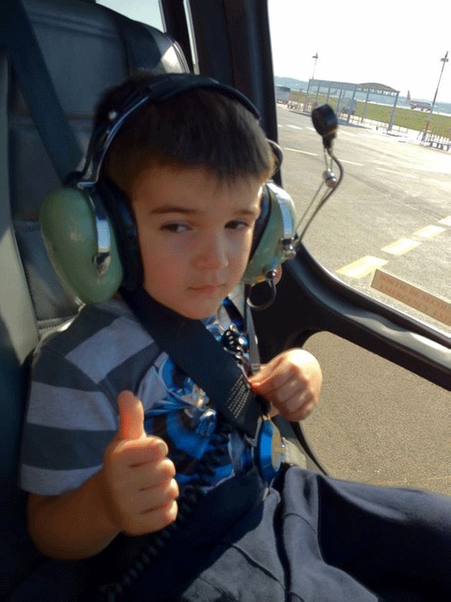 Синът на Алисия стана пилот