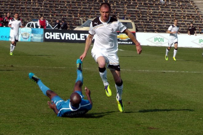 Николай Божов с оферта от Спартак (Плевен)