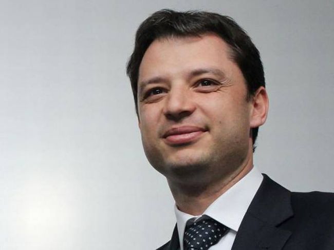 Делян Добрев доволен от договора с Газпром