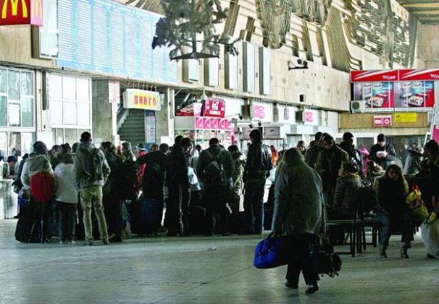 Има свободни места за влаковете на 1-ви сутринта