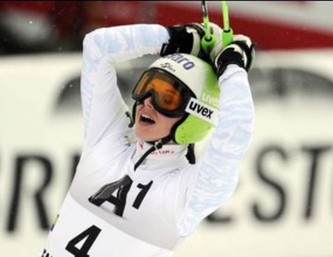 Анна Фенингер спечели гигантския слалом в Земеринг