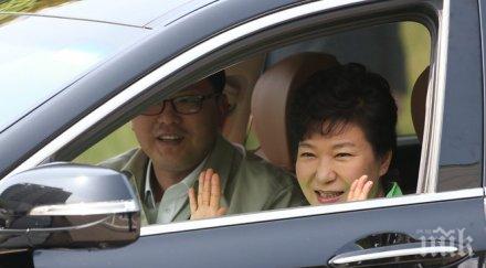 кола повози сама корейската лидерка