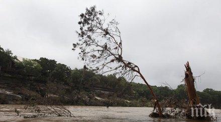 жертвите наводненията сащ вече