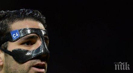 фабрегас претърпя операция носа