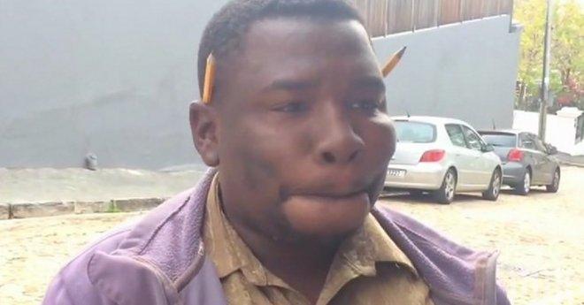 Това, което прави този човек с устата си, е забележително!