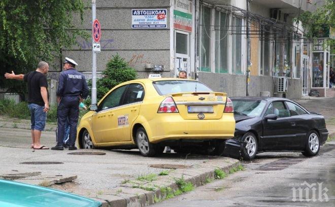 Шефове на таксиметрова фирма ще отговарят за данъчни престъпления