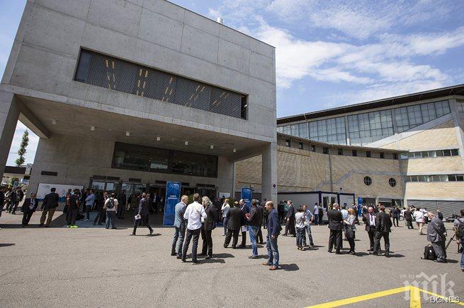 Конгресът поднови работата си след бомбената заплаха