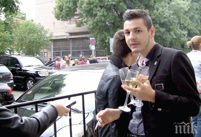 Уникално! Юлияна Дончева дарява чрез ПИК скъпи обувки на абитуриент превърнат в мишена заради скъпите му дрехи