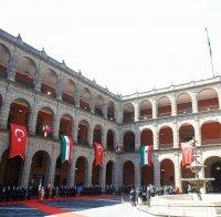 Ердоган: Подавам оставка, ако в двореца намерят златни тоалетни