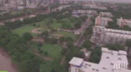 барак обама заповяда евакуация тексас българите ужас бедствието