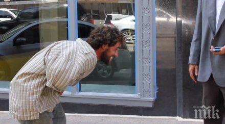 мъж облече скъп костюм отиде проси пари улицата резултатът мислиш