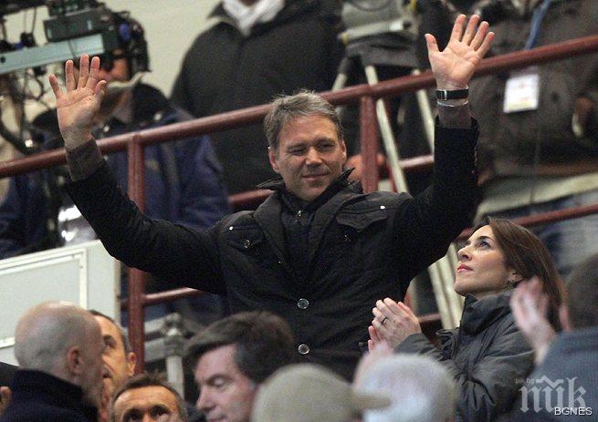 Ван Бастен: Барса с този състав ще спечели и Мондиал