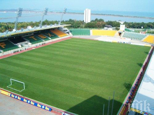 Инвестицията на УЕФА за стадион Черноморец изтича в канала