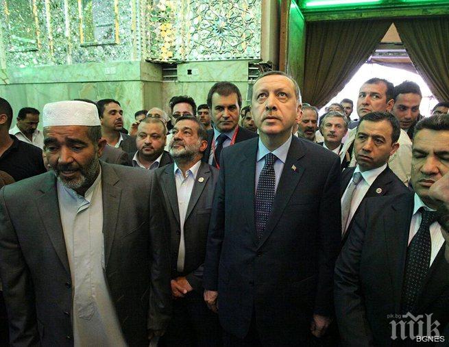 Ердоган флиртува с Китай и ислямистите