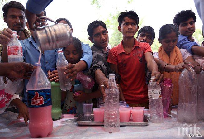 2207 станаха жертвите на жегата в Индия