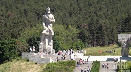 калофер поклони своя герой