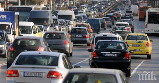 Блокадата в София заради ремонтите продължава