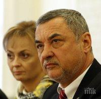 Патриотите отново плашат Борисов, той обеща да изпълни исканията им