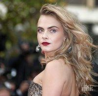 Кара Делевин с колекция чанти за 