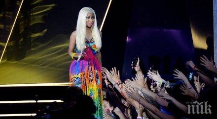 ники минаж иска оргазми мамче