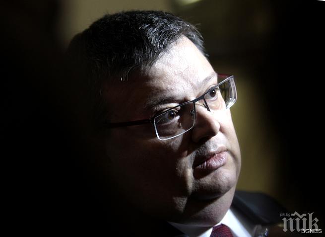 Цацаров предлага разширяване правомощията на Специализираните прокуратура и съд