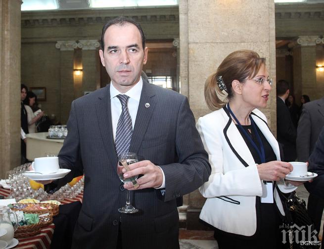 Искров: Не се поддавам на натиск