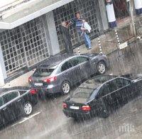 Отново аномалии! Жълт код в 19 области за гръмотевични бури и градушки