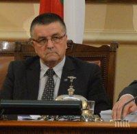 Депесарски шут за Радан! Зам.-председател на парламента изригна: Реформаторите имат повече министри, отколкото депутати, а най-много отсъстваха от залата!