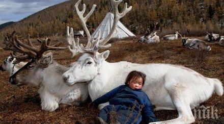 нямат телефони компютри последен модел дрехи въпреки щастливи теб