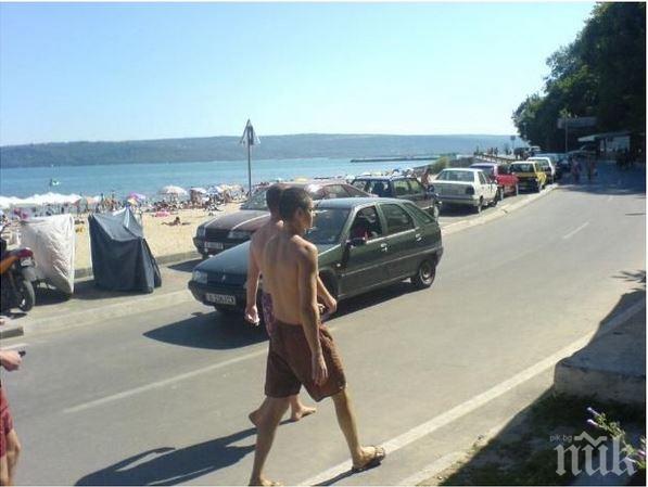 Напрежението нараства! Контрапротест срещу колите на крайбрежната алея във Варна, искат и референдум