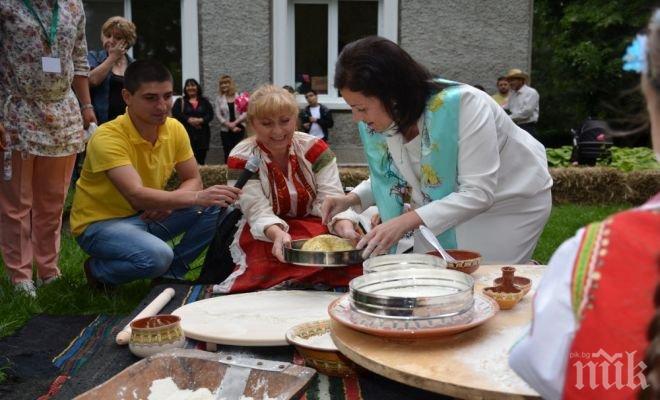 Танева меси хляб в Кубрат